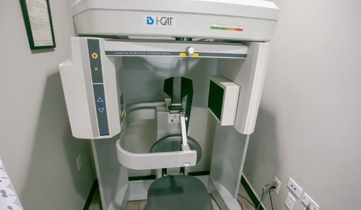 Dental cone beam C T scanner